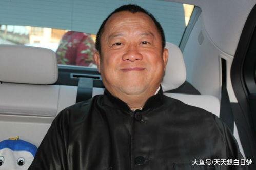 余倩雯的个人资料,才华横溢的年轻才女,多才多艺的人生探索者